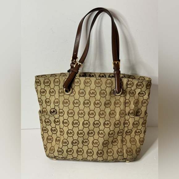MICHAEL MICHAEL KORS Logo Leather-Trimmed Tote - Picture 6 of 16